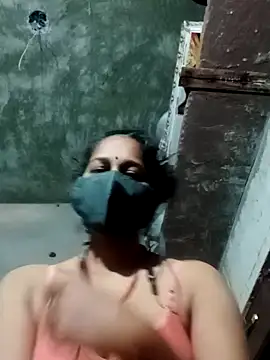 Snapshot of Rupali_ji chatting on 12/23/25, 10:57 Rupali ji online show from 12/23/25, 10:57