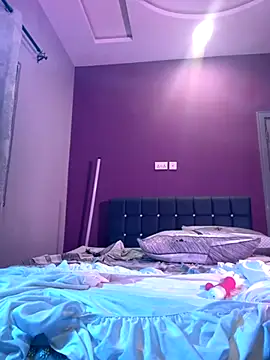 Snapshot of Zola_Nooryi chatting on 10/02/25, 01:01 Zola Nooryi online show from 10/02/25, 01:01