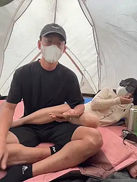 Snapshot of helen-my chatting on 10/30/25, 05:42 helen-my online show from 10/30/25, 05:42