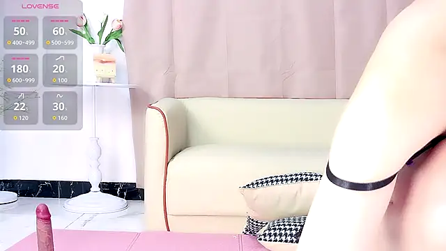 Nelly520 online show from 11/17/25, 05:35