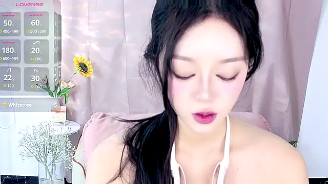 Nelly520 online show from 11/24/25, 06:24