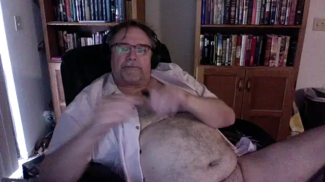 Snapshot of Vinyl22@xh chatting on 04/25/26, 09:12 Vinyl22xh online show from 04/25/26, 09:12