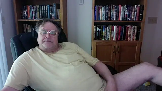 Snapshot of Vinyl22@xh chatting on 05/02/26, 07:52 Vinyl22xh online show from 05/02/26, 07:52