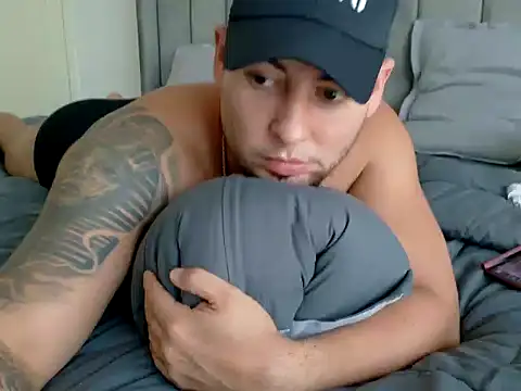 Snapshot of maximus888A chatting on 10/10/25, 12:37 maximus888A online show from 10/10/25, 12:37