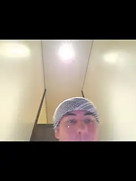 Snapshot of maximus888A chatting on 10/13/25, 03:23 maximus888A online show from 10/13/25, 03:23