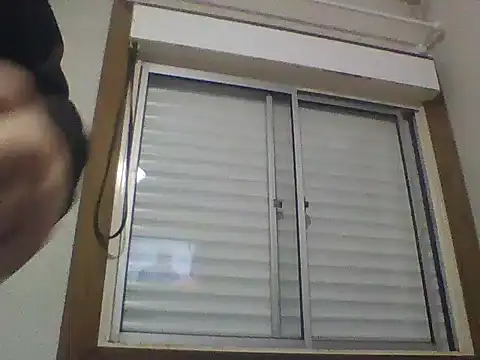 Snapshot of moranguinho22a chatting on 09/23/25, 07:22 moranguinho22a online show from 09/23/25, 07:22