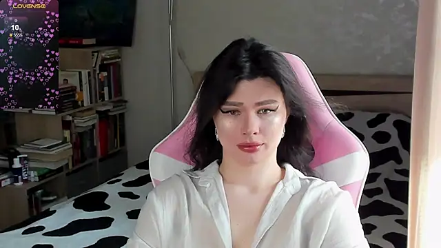 Snapshot of bbJ_one chatting on 05/07/26, 02:50 bbJ one online show from 05/07/26, 02:50