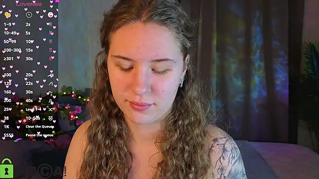 Snapshot of Elsie_Cutties chatting on 03/06/26, 01:13 Elsie Cutties online show from 03/06/26, 01:13