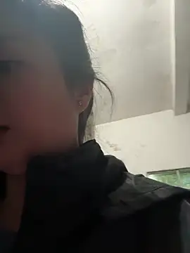 Snapshot of aoyo66 chatting on 10/25/25, 10:48 aoyo66 online show from 10/25/25, 10:48