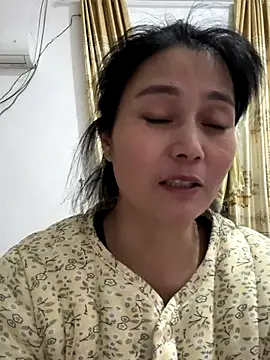 Snapshot of aoyo66 chatting on 10/31/25, 11:55 aoyo66 online show from 10/31/25, 11:55