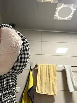 Snapshot of aoyo66 chatting on 11/19/25, 01:22 aoyo66 online show from 11/19/25, 01:22