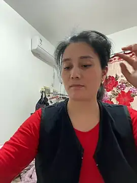 Snapshot of aoyo66 chatting on 11/22/25, 11:20 aoyo66 online show from 11/22/25, 11:20