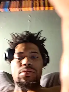 Snapshot of Painstickwes chatting on 04/01/26, 02:03 Painstickwes online show from 04/01/26, 02:03