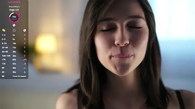 Snapshot of LettySlovacek chatting on 10/19/25, 02:12 LettySlovacek online show from 10/19/25, 02:12