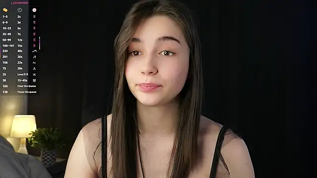 LettySlovacek online show from 04/11/26, 02:16