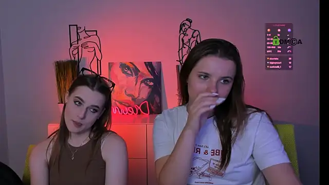 lola swon online show from 10/15/25, 12:00