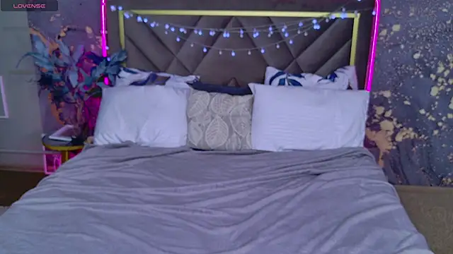 KellyHayden online show from 10/01/25, 10:21