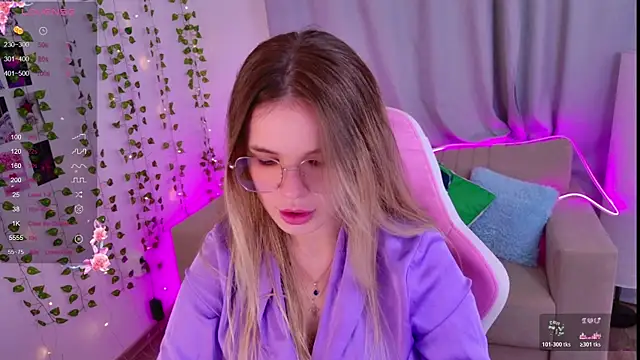 KellyHayden online show from 02/06/26, 12:30