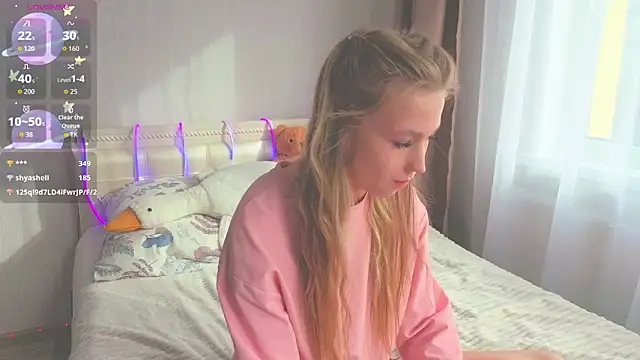 BarelyBliss online show from 10/10/25, 08:46