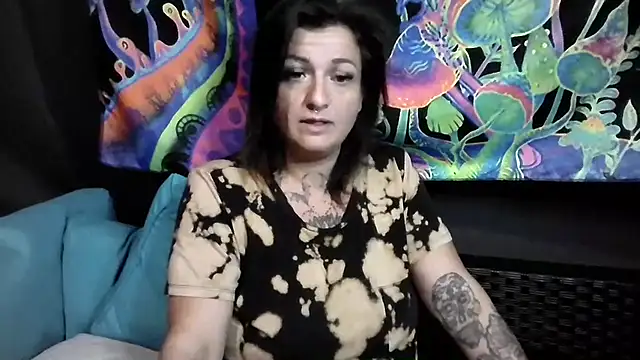 Snapshot of 88heygirlhey88 chatting on 07/12/26, 08:16 88heygirlhey88 online show from 07/12/26, 08:16