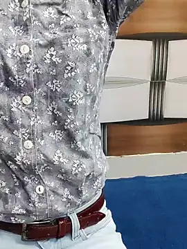 Snapshot of Soni_cute86526 chatting on 11/10/25, 05:06 Soni cute86526 online show from 11/10/25, 05:06