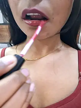 Snapshot of Soni_cute86526 chatting on 01/08/26, 05:10 Soni cute86526 online show from 01/08/26, 05:10