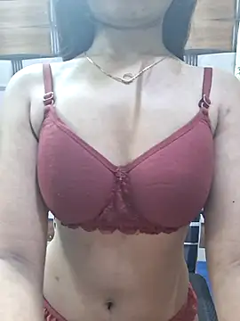 Snapshot of Soni_cute86526 chatting on 02/03/26, 05:05 Soni cute86526 online show from 02/03/26, 05:05