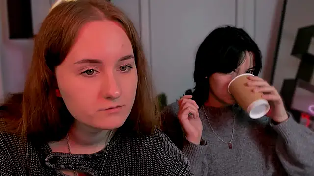 liana purr online show from 10/12/25, 12:15