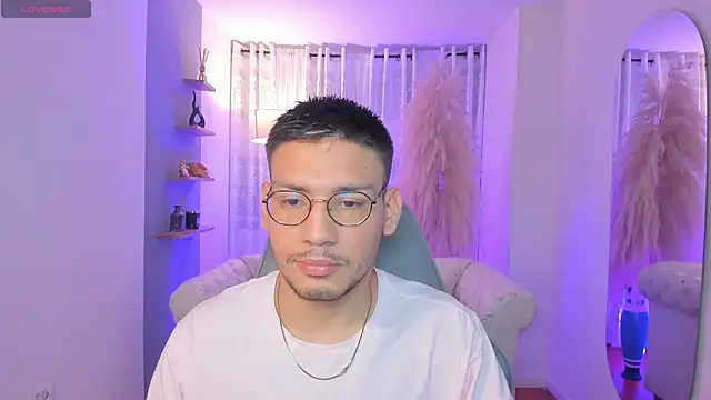 marcuswildx online show from 09/29/25, 08:13