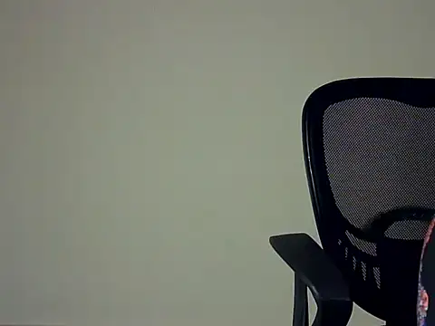 Aaliya02 online show from 11/12/25, 09:32