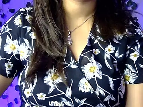 Snapshot of Aaliya02 chatting on 01/06/26, 07:23 Aaliya02 online show from 01/06/26, 07:23