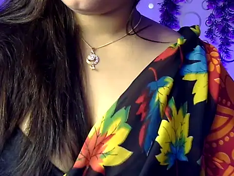 Snapshot of Aaliya02 chatting on 04/10/26, 11:48 Aaliya02 online show from 04/10/26, 11:48