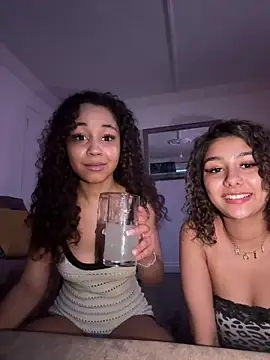 Snapshot of OliviaAshhh chatting on 04/03/26, 07:01 OliviaAshhh online show from 04/03/26, 07:01