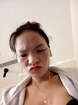    Dorry02    online show from 11/01/25, 04:36