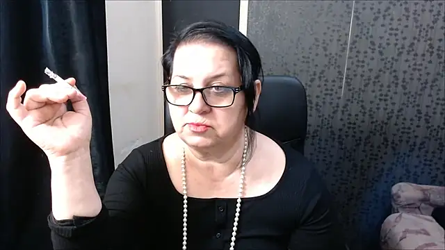 MissSanjanne online show from 03/18/25, 07:41