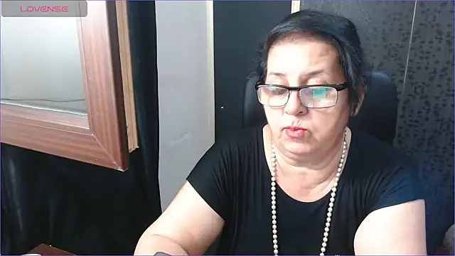 MissSanjanne online show from 09/11/25, 06:02