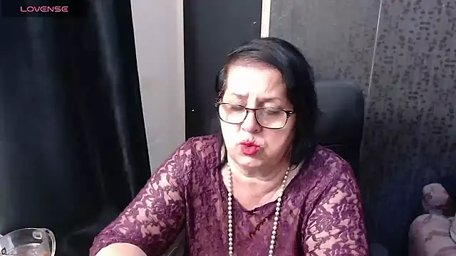 Snapshot of MissSanjanne chatting on 04/18/26, 06:56 MissSanjanne online show from 04/18/26, 06:56