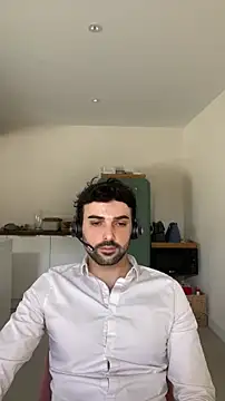 Snapshot of eauminerale chatting on 03/30/26, 09:21 eauminerale online show from 03/30/26, 09:21