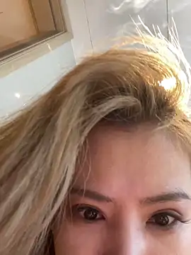 Snapshot of miumiu-66 chatting on 09/26/25, 01:26 miumiu-66 online show from 09/26/25, 01:26