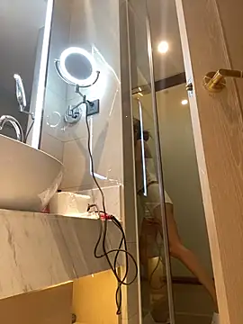 Snapshot of miumiu-66 chatting on 12/01/25, 12:32 miumiu-66 online show from 12/01/25, 12:32