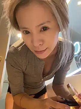 miumiu-66 online show from 02/12/26, 08:31