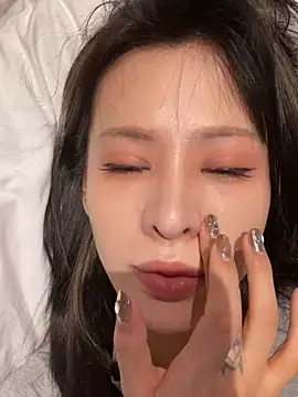 Snapshot of miumiu-66 chatting on 03/11/26, 10:54 miumiu-66 online show from 03/11/26, 10:54