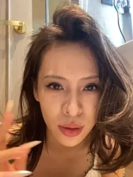 Snapshot of miumiu-66 chatting on 04/22/26, 08:28 miumiu-66 online show from 04/22/26, 08:28