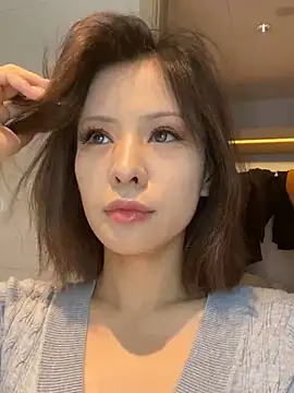 Snapshot of miumiu-66 chatting on 06/06/26, 04:23 miumiu-66 online show from 06/06/26, 04:23