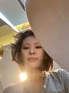 Snapshot of miumiu-66 chatting on 06/29/26, 06:19 miumiu-66 online show from 06/29/26, 06:19