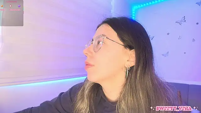 Snapshot of sweettvera chatting on 06/11/26, 12:36 sweettvera online show from 06/11/26, 12:36
