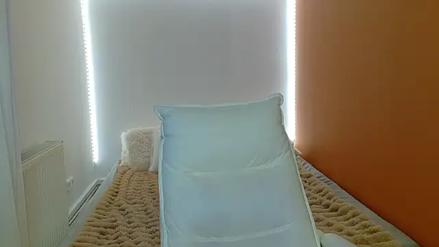 Anaayss  online show from 02/05/26, 05:56