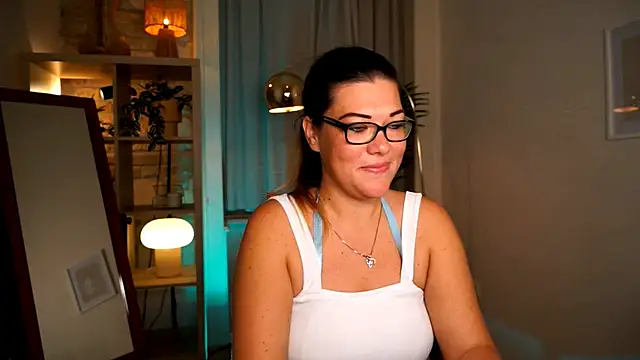 mrs fllowerr online show from 10/13/25, 06:41