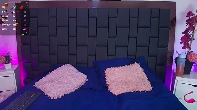 Krystal Heartss online show from 10/04/25, 05:33