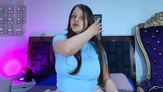 Krystal Heartss online show from 12/18/25, 01:17